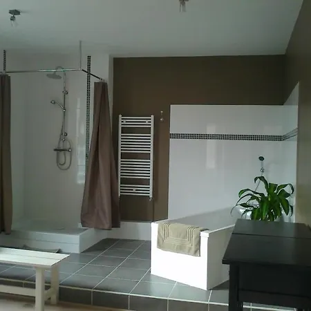 Chambres D'hotes La Belle Haute فندق مبيت وإفطار 3*