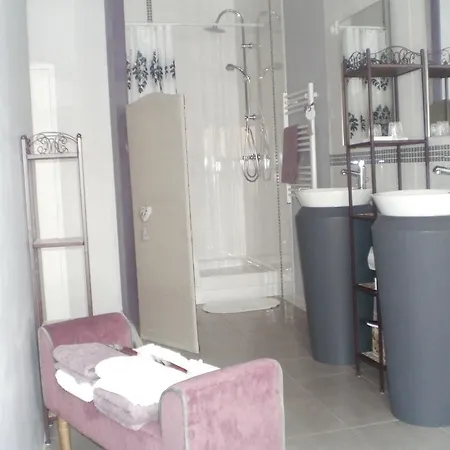 فندق مبيت وإفطار Chambres D'hotes La Belle Haute بولون-سور-مير