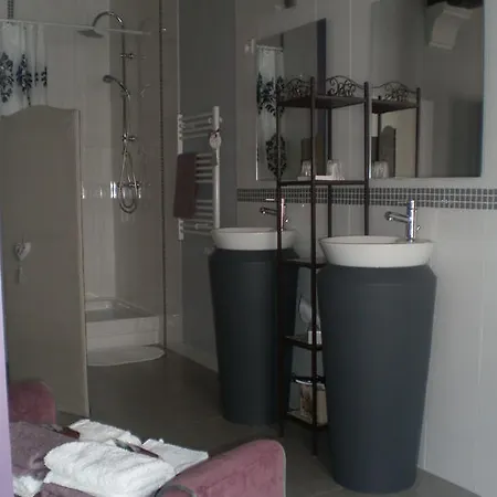 فندق مبيت وإفطار Chambres D'hotes La Belle Haute