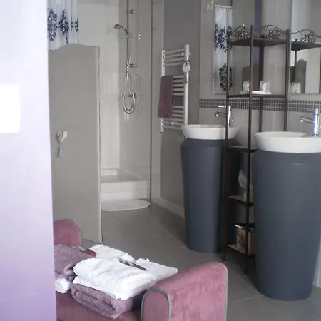 فندق مبيت وإفطار Chambres D'hotes La Belle Haute