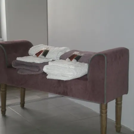 فندق مبيت وإفطار Chambres D'hotes La Belle Haute
